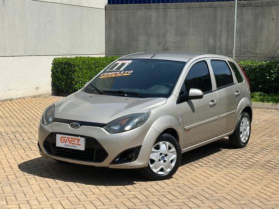 FORD FIESTA 1.6 ROCAM HATCH 8V FLEX 4P MANUAL